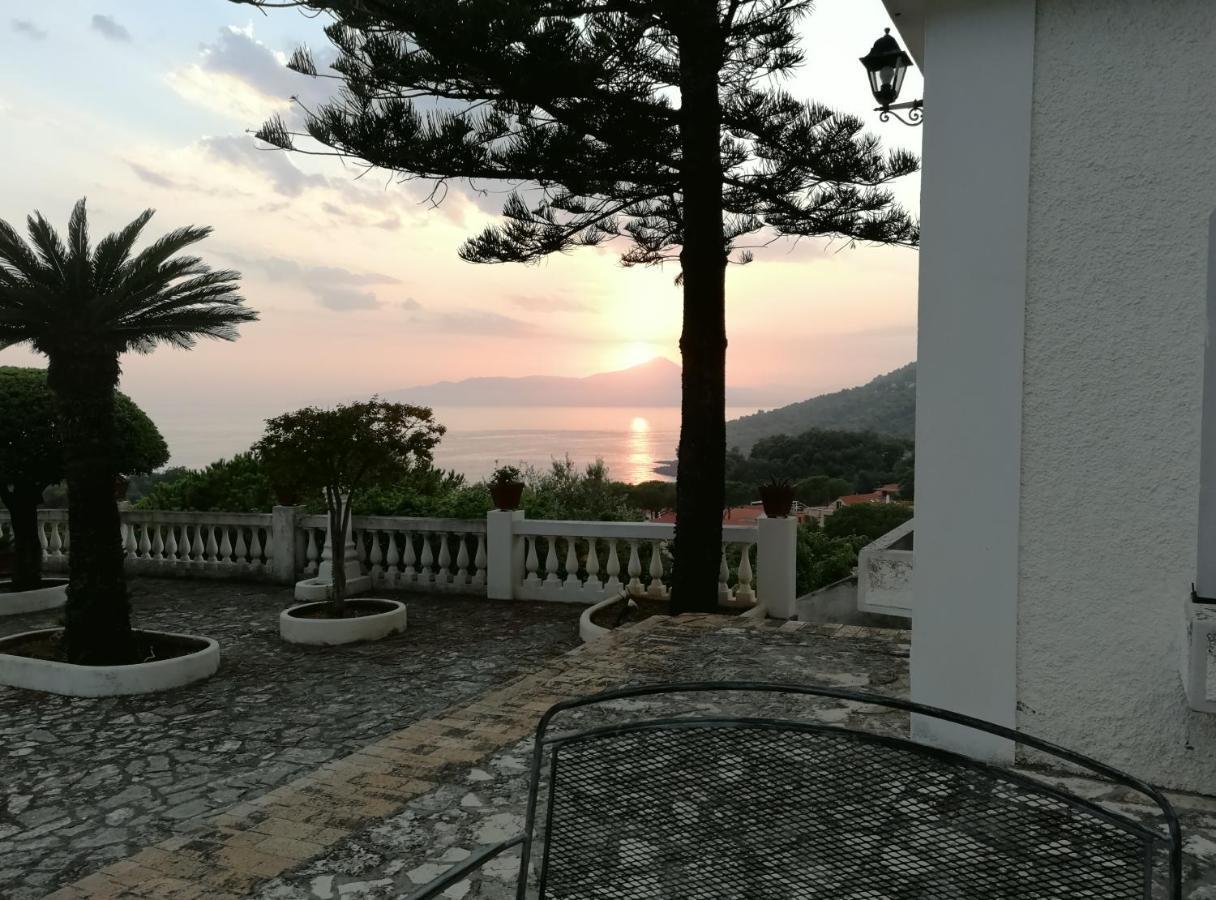 Villa Venezuela 1° Piano Maratea Luaran gambar
